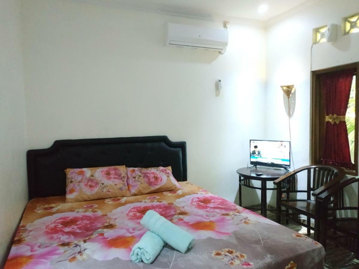 Rumah Pathuk Syariah Homestay ยอกยาการ์ตา ภายนอก รูปภาพ